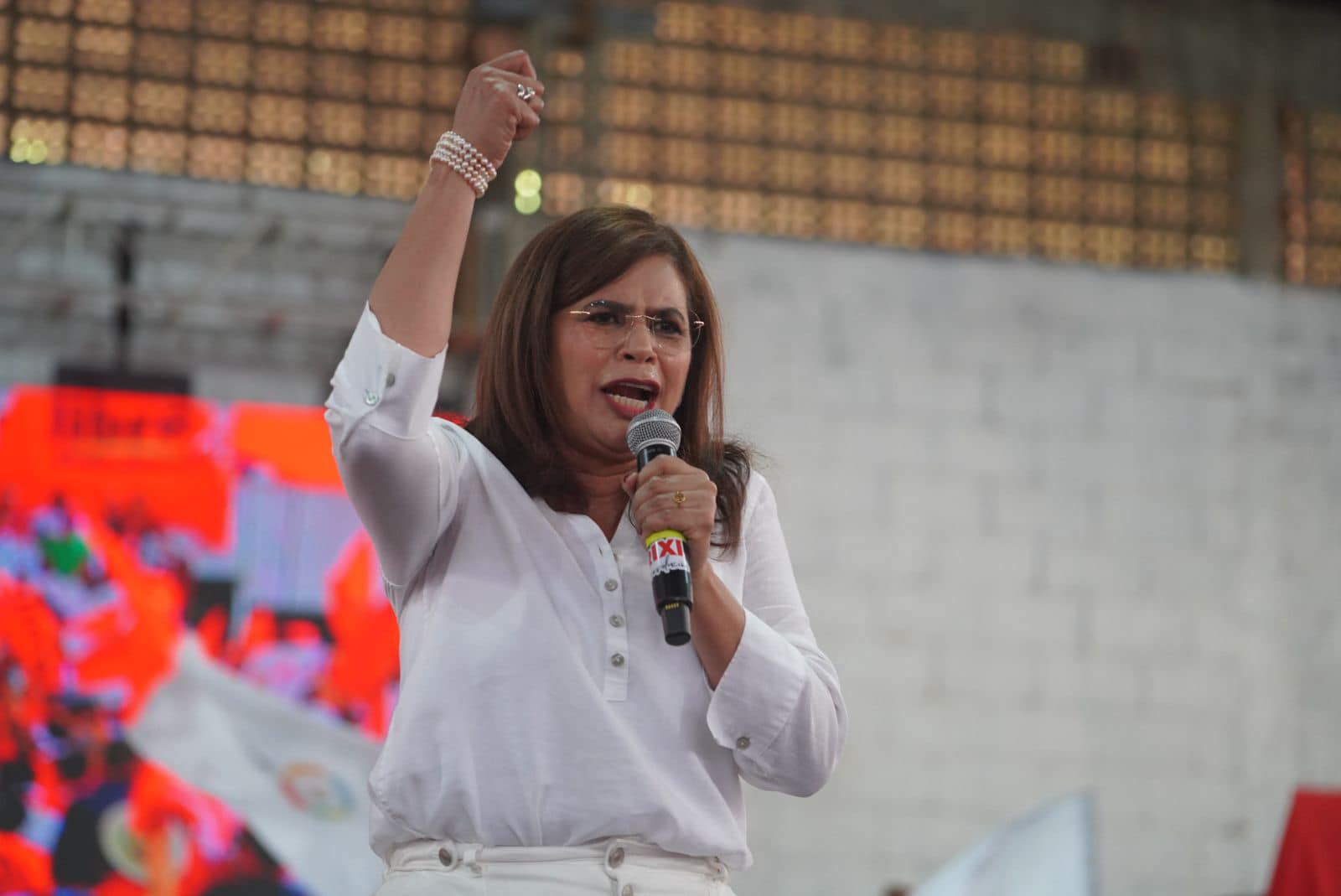 Fraud Claims Against LIBRE Emerge with Rixi Moncada’s Poll Slump