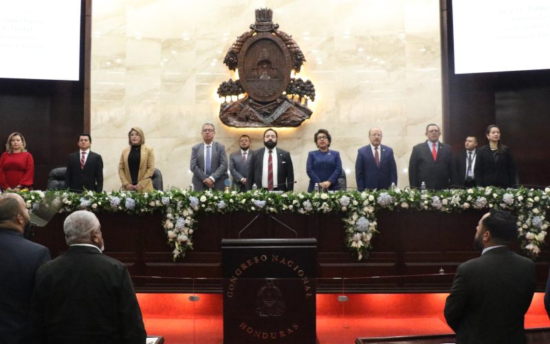 Honduran Congress Faces Tension Over Permanent Commission